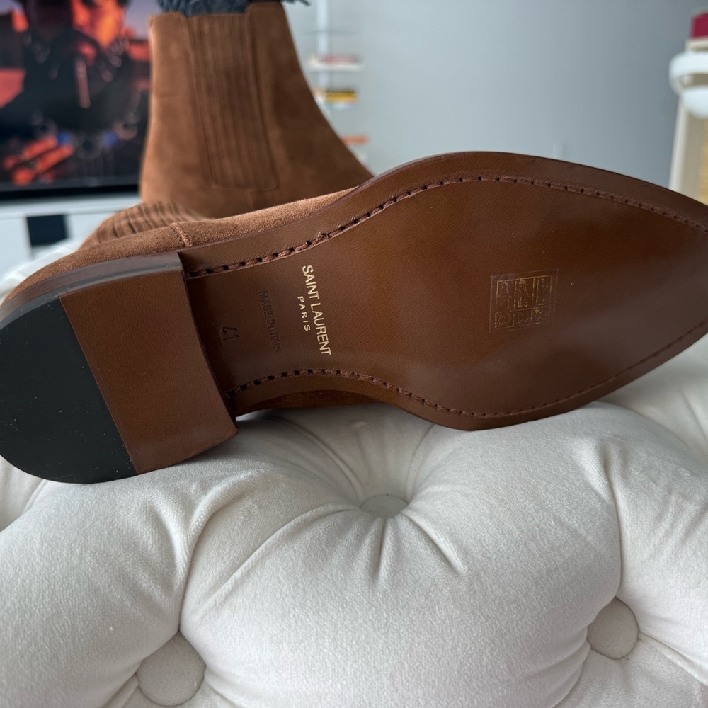 Saint Laurent Rich Brown Suede Men's Boots - Picture 4 of 4